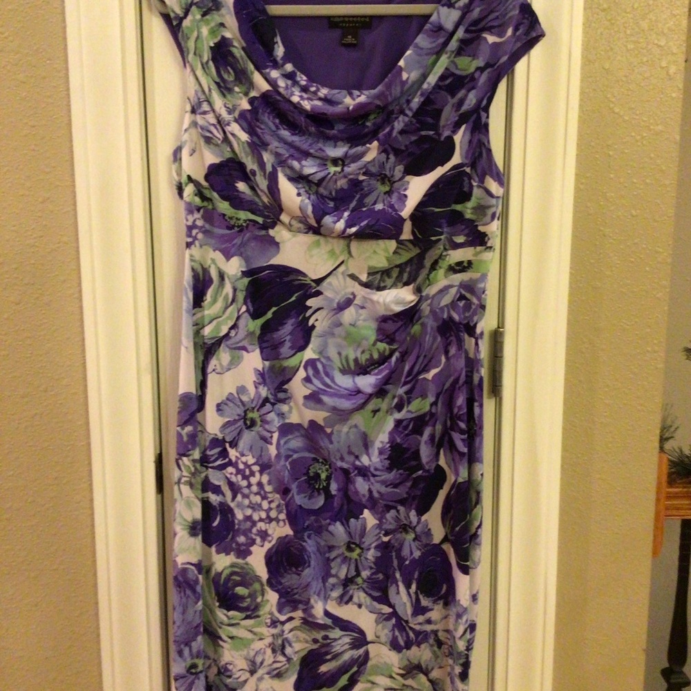 Size 16 Beautiful Purples/Lime Sleeveless Dress